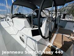 velero Jeanneau Sun Odyssey 440 imagen 7