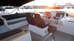 Motorboot Motor Yacht Bild 9